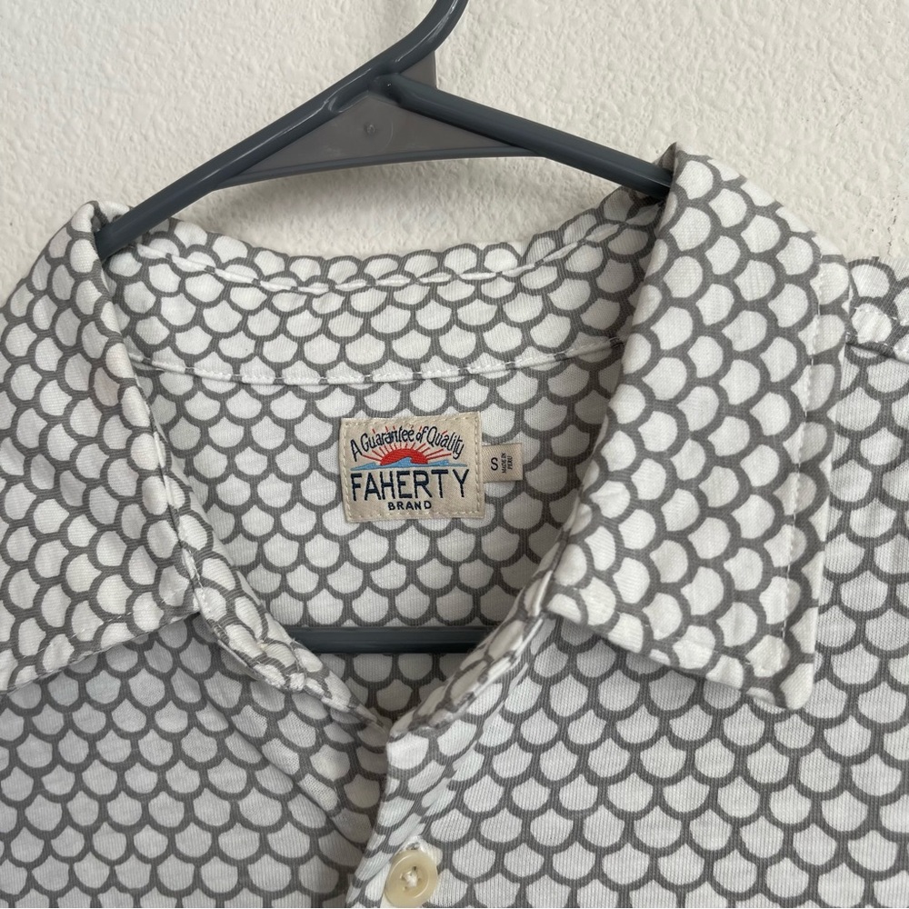 Faherty Scale Print Button Down Short Sleeve Shirt - image 1